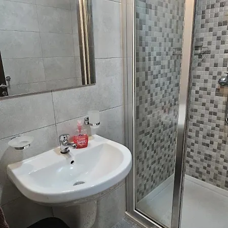 Elegant Near Valletta J2