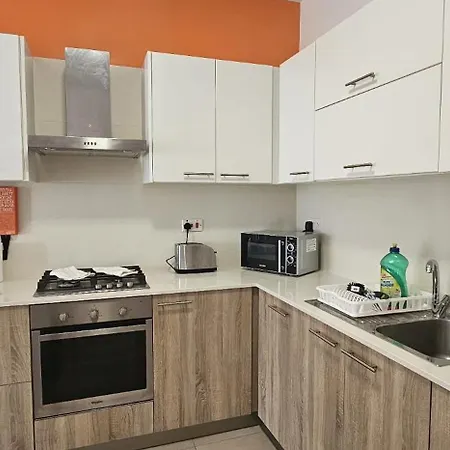 Elegant Near Valletta J2 *