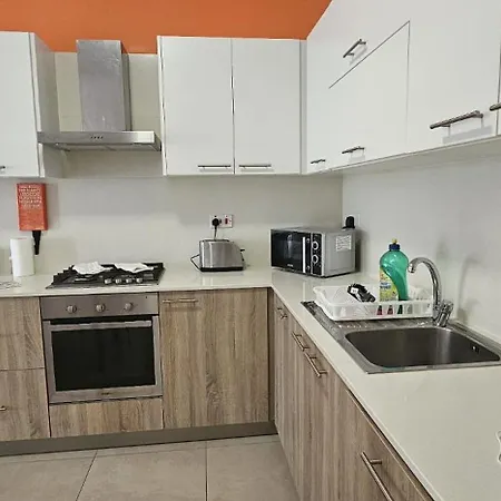 Elegant Near Valletta J2 Gzira