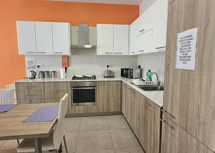 Elegant Near Valletta J2 Апартаменты