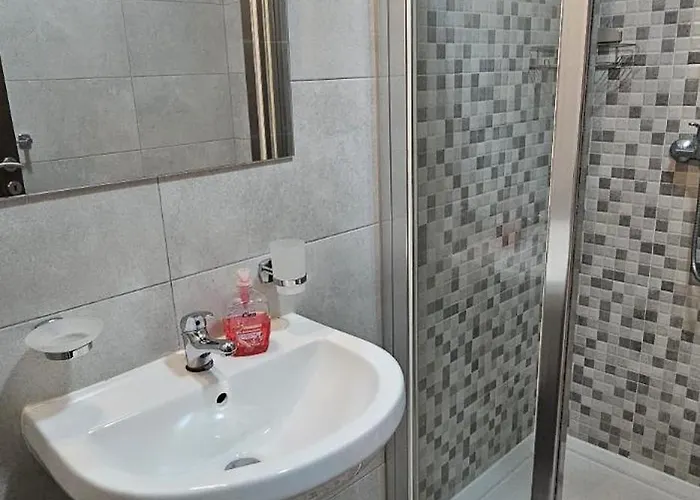 Elegant Near Valletta J2