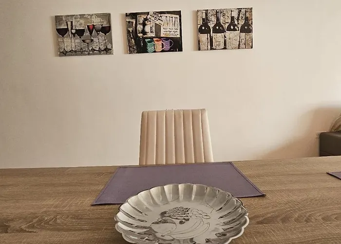 Elegant Near Valletta J2 Апартаменты *